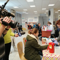 Kolorowa fotografia. Podczas akcji "Środa z Profilaktyką" można skorzystać np. z pomiaru glukozy we krwi