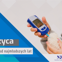 Zdjęcie kolorowe: Na zdjęciu dziewczynka badająca poziom glukozy