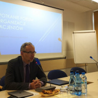 Kolorowa fotografia. Adam Niedzielski, p.o. prezesa NFZ podczas pierwszego spotkania Forum Organizacji Pacjenckich.